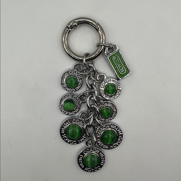 Unbranded Accessories - 036.Silver and Green Keychain. Box included.